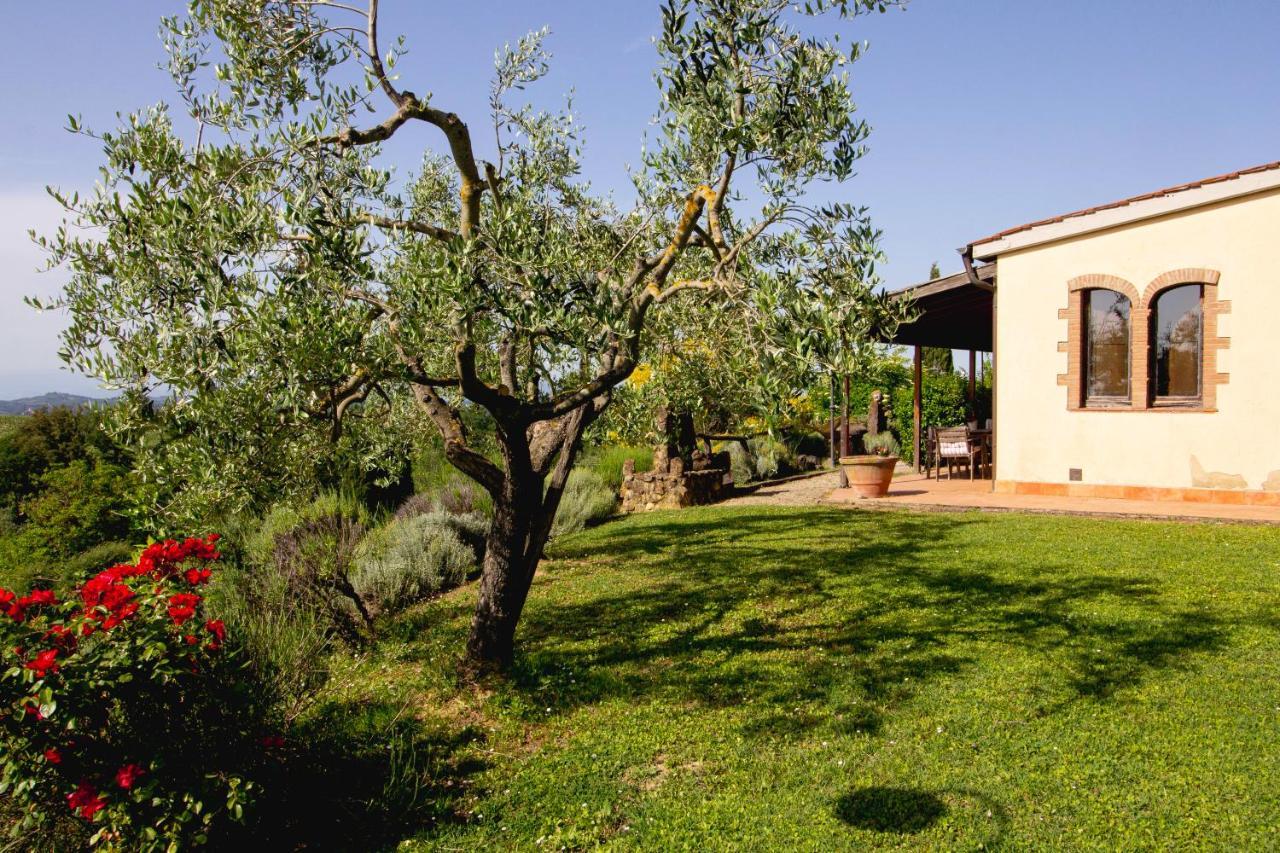 Agriturismo Poggio Pistolese Hotel มอนตาโยเน ภายนอก รูปภาพ