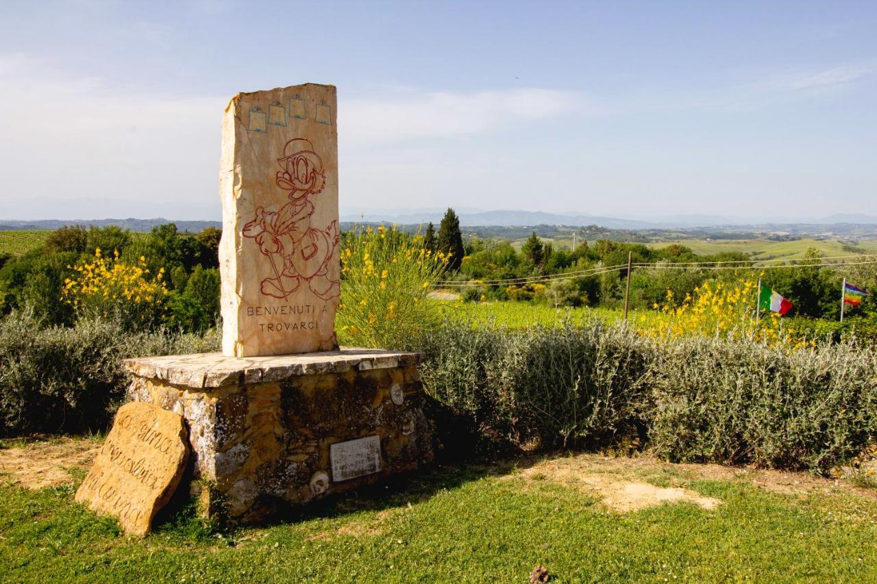 Agriturismo Poggio Pistolese มอนตาโยเน ภายนอก รูปภาพ
