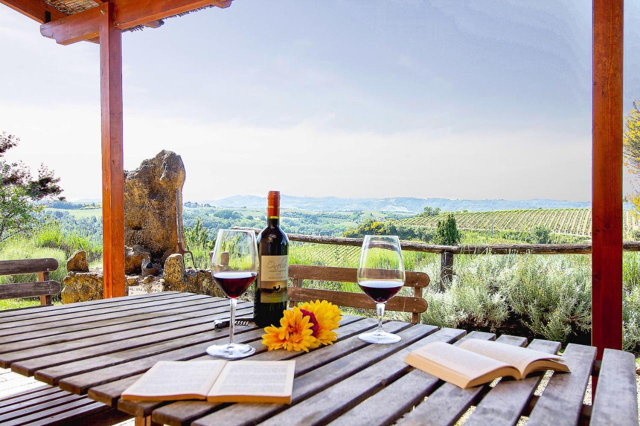 Agriturismo Poggio Pistolese มอนตาโยเน ภายนอก รูปภาพ