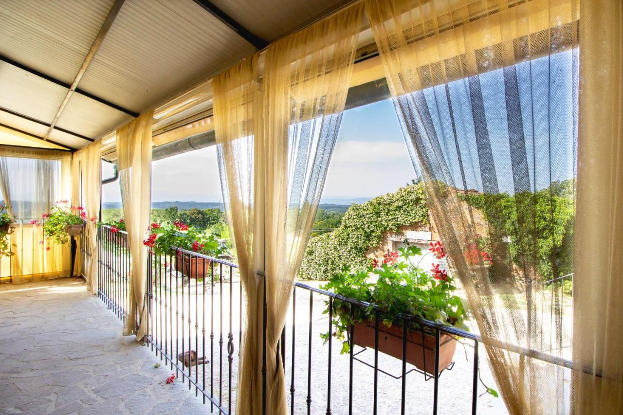 Agriturismo Poggio Pistolese มอนตาโยเน ภายนอก รูปภาพ